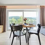 Everest Apartment *