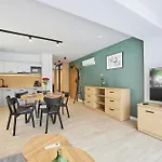 Everest Apartment *