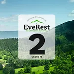 Everest Apartment