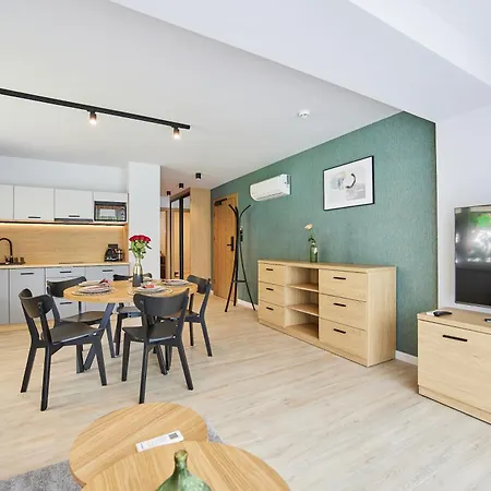 Everest Apartament *