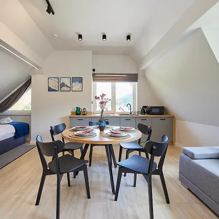 Everest Apartament *